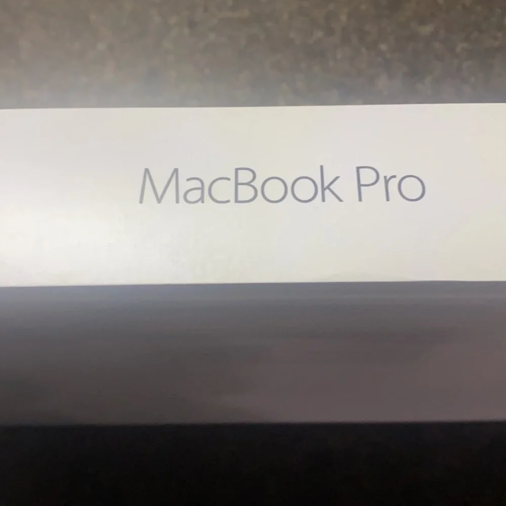 MacBook Pro 14 inch laptop BOX ONLY (Las)